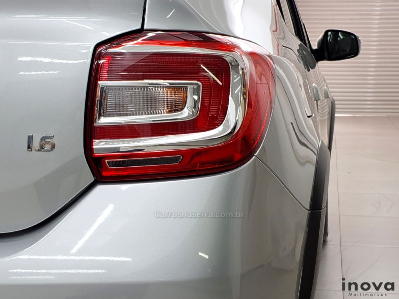 LOGAN 1.6 ICONIC SCE 16V FLEX 4P AUTOMÁTICO - 2020 - NOVO HAMBURGO
