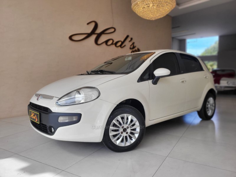PUNTO 1.4 ATTRACTIVE 8V FLEX 4P MANUAL