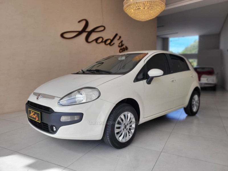 PUNTO 1.4 ATTRACTIVE 8V FLEX 4P MANUAL - 2014 - CANELA