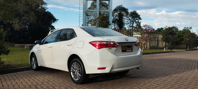 COROLLA 2.0 XEI 16V FLEX 4P AUTOMÁTICO - 2017 - CANELA