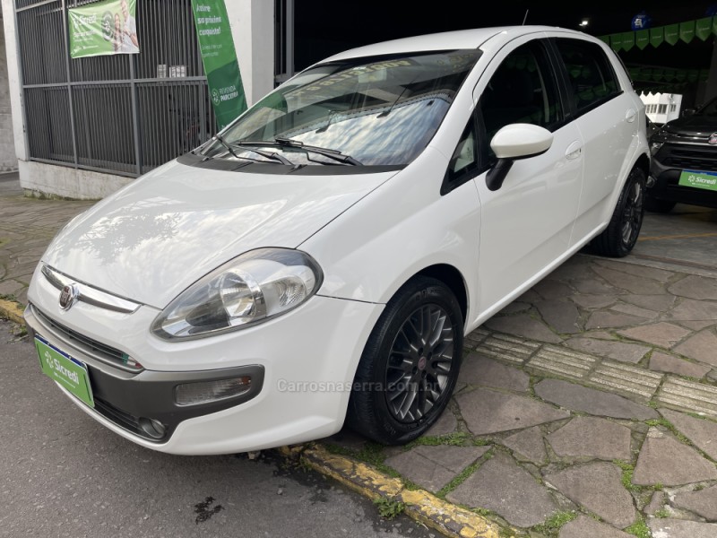 PUNTO 1.6 ESSENCE 16V FLEX 4P MANUAL - 2014 - BENTO GONçALVES