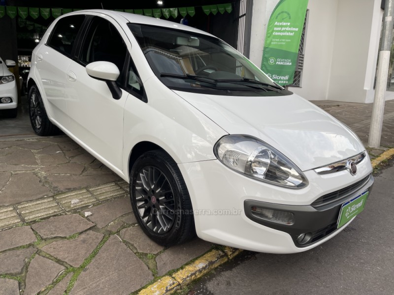 PUNTO 1.6 ESSENCE 16V FLEX 4P MANUAL - 2014 - BENTO GONçALVES