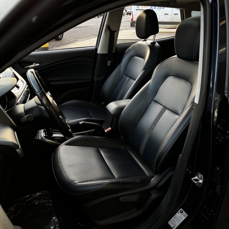 TRACKER 1.2 12V PREMIER TURBO FLEX 4P AUTOMÁTICO - 2021 - VACARIA