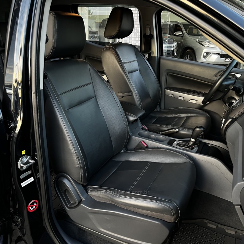 RANGER 3.2 LIMITED 4X4 CD 20V DIESEL 4P AUTOMÁTICO - 2015 - VACARIA