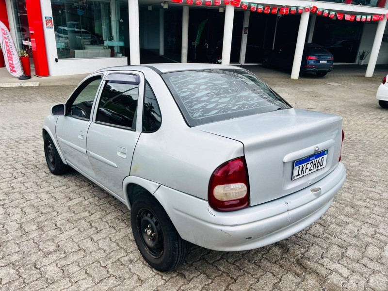 CORSA 1.0 MPFI CLASSIC SEDAN 8V GASOLINA 4P MANUAL - 2001 - BENTO GONçALVES