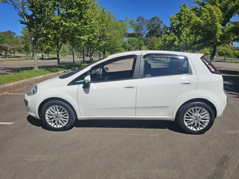 PUNTO 1.6 ESSENCE 16V FLEX 4P MANUAL - 2014 - BENTO GONçALVES