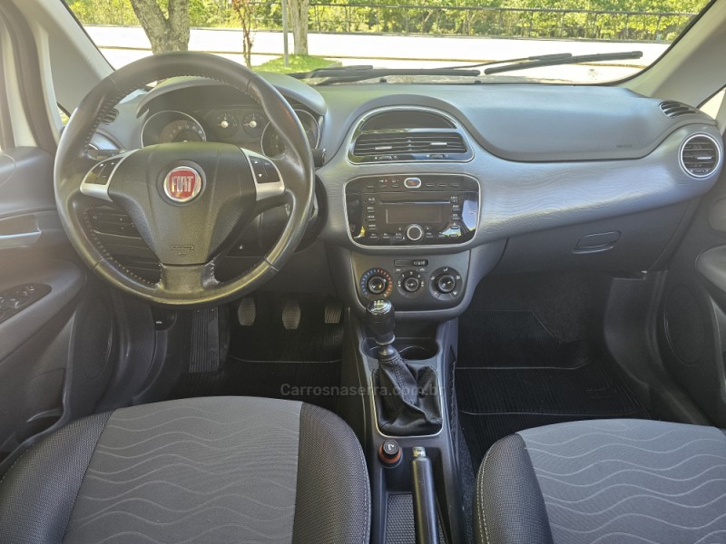 PUNTO 1.6 ESSENCE 16V FLEX 4P MANUAL - 2014 - BENTO GONçALVES