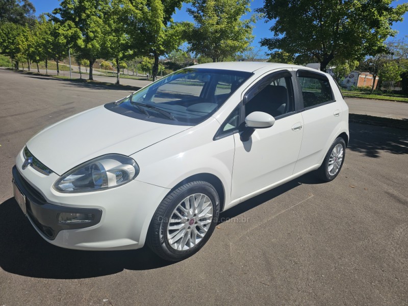 PUNTO 1.6 ESSENCE 16V FLEX 4P MANUAL - 2014 - BENTO GONçALVES