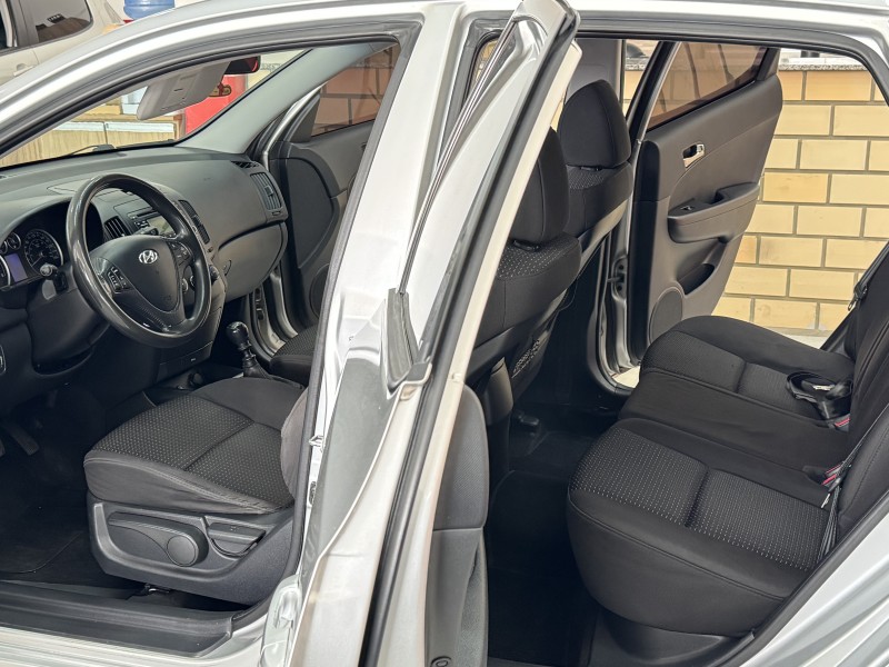 I30 2.0 MPI 16V GASOLINA 4P MANUAL - 2010 - CAXIAS DO SUL
