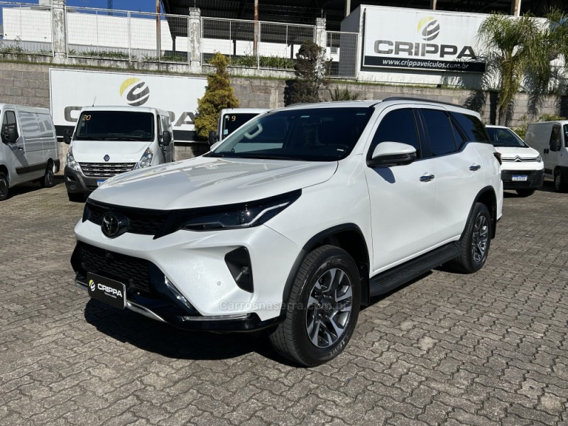 hilux sw4 2.8 4x4 srx platinum turbo 7 lugares diesel 4p automatico 2024 farroupilha