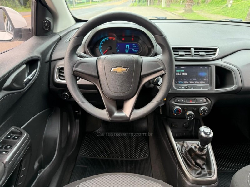 ONIX 1.4 MPFI LTZ 8V FLEX 4P MANUAL - 2014 - IVOTI