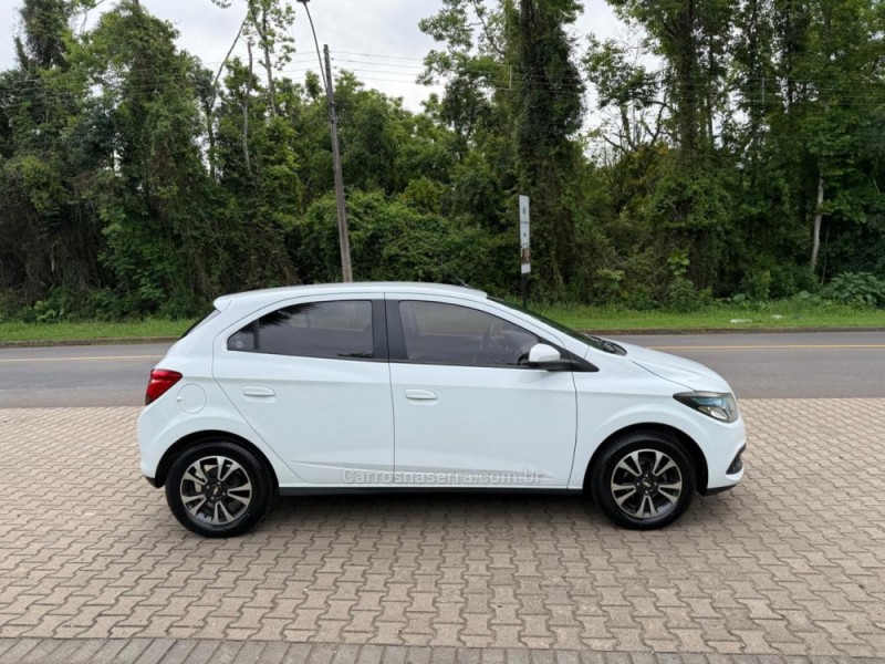 ONIX 1.4 MPFI LTZ 8V FLEX 4P MANUAL - 2014 - IVOTI