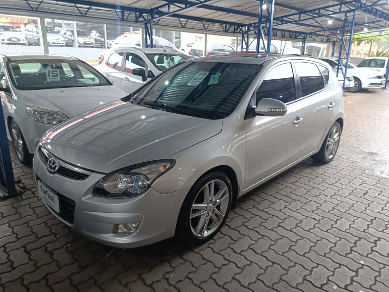i30 2.0 mpfi gls 16v gasolina 4p automatico 2011 bom principio
