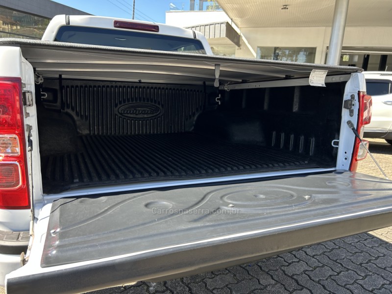 S10 2.8 LS 4X4 CD 16V TURBO DIESEL 4P MANUAL - 2022 - FARROUPILHA