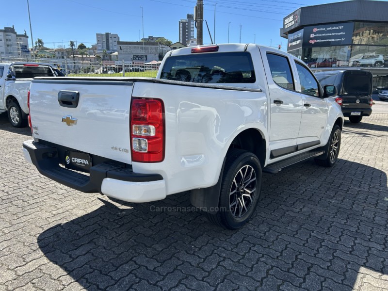 S10 2.8 LS 4X4 CD 16V TURBO DIESEL 4P MANUAL - 2022 - FARROUPILHA