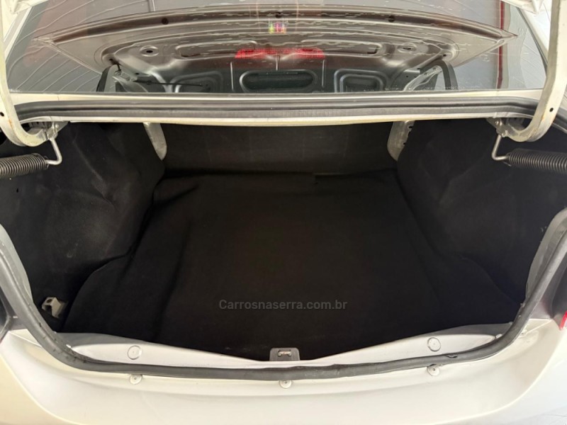 LOGAN 1.6 EXPRESSION 8V FLEX 4P MANUAL - 2017 - NOVO HAMBURGO