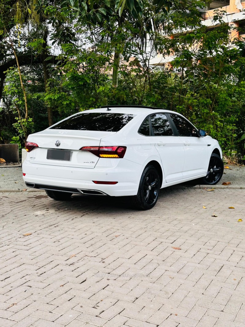 JETTA 1.4 R-LINE 250 16V TSI FLEX 4P AUTOMÁTICO - 2020 - TAPEJARA
