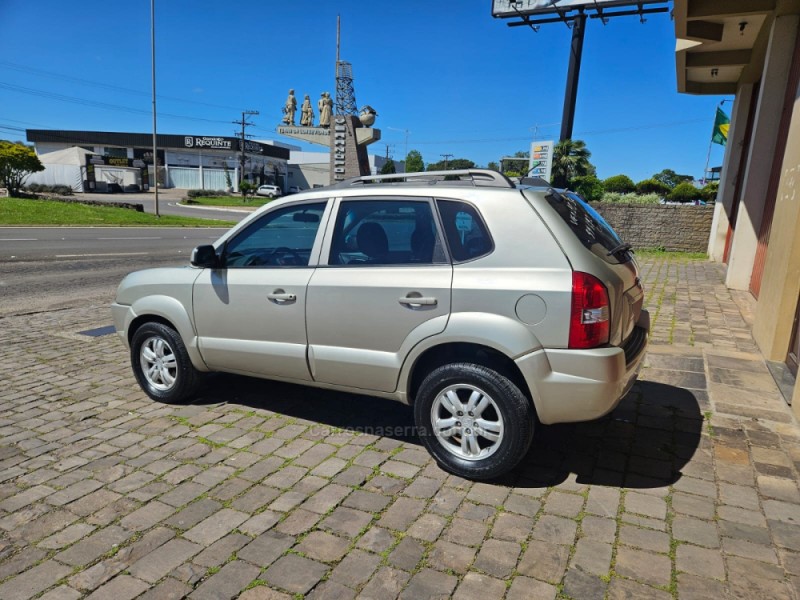 TUCSON 2.0 MPFI GL 16V 142CV 2WD GASOLINA 4P MANUAL