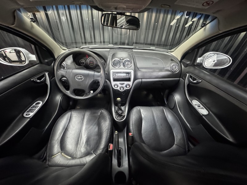 J3 1.4 16V GASOLINA 4P MANUAL - 2011 - CAXIAS DO SUL