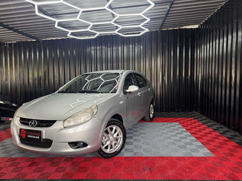 j3 1.4 16v gasolina 4p manual 2011 caxias do sul