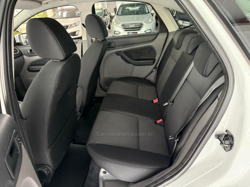 FOCUS 2.0 GLX 16V GASOLINA 4P MANUAL - 2013 - NOVO HAMBURGO