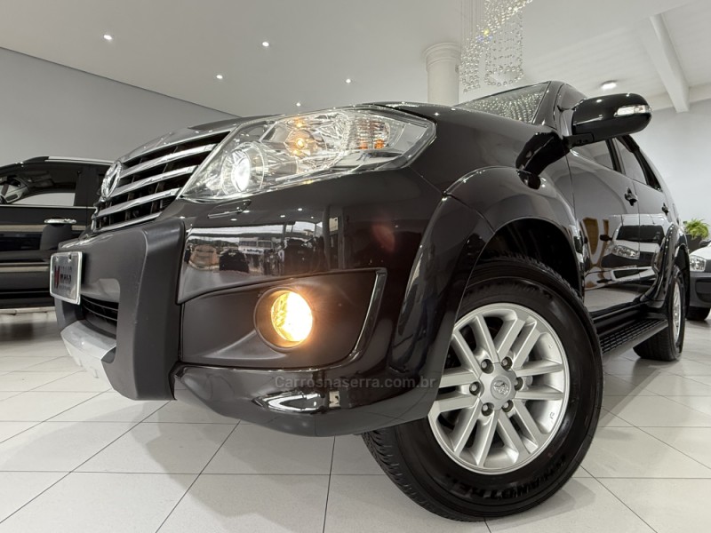 HILUX SW4 3.0 SRV 4X4 16V TURBO INTERCOOLER DIESEL 4P AUTOMÁTICO - 2015 - ERECHIM