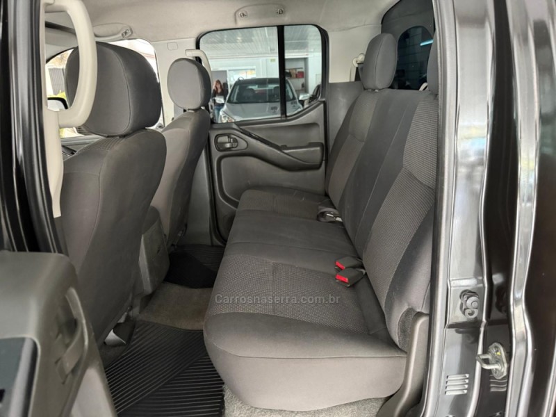 FRONTIER 2.5 S 4X4 CD TURBO ELETRONIC DIESEL 4P MANUAL - 2015 - NOVO HAMBURGO