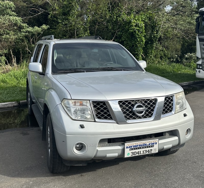 PATHFINDER 2.5 LE 4X4 TURBO INTERCOOLER DIESEL 4P AUTOMÁTICO - 2006 - CAXIAS DO SUL
