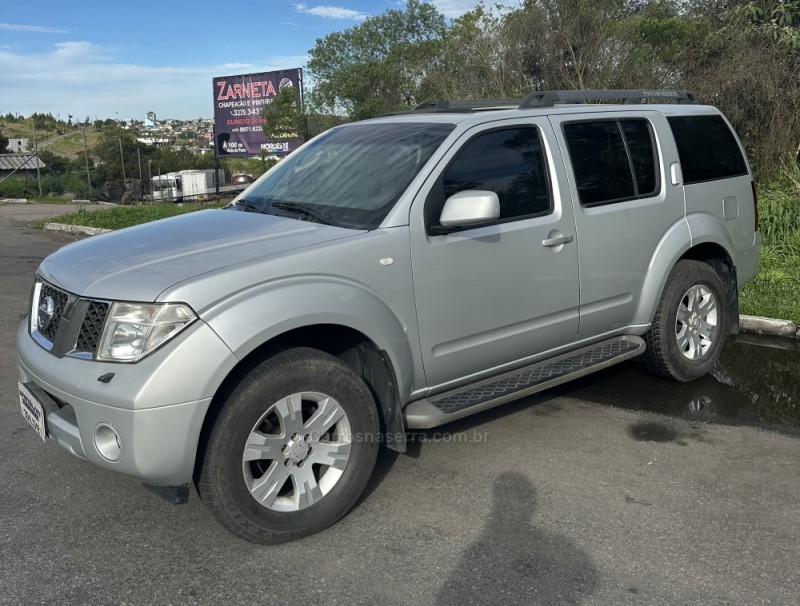 PATHFINDER 2.5 LE 4X4 TURBO INTERCOOLER DIESEL 4P AUTOMÁTICO - 2006 - CAXIAS DO SUL