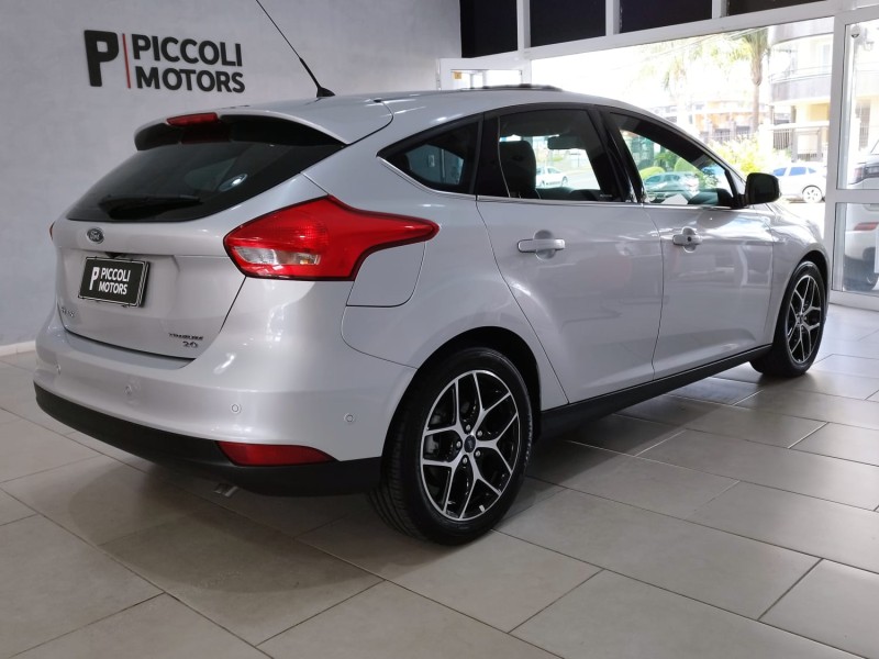 FOCUS 2.0 TITANIUM PLUS HATCH 16V FLEX 4P AUTO - 2016 - CAXIAS DO SUL