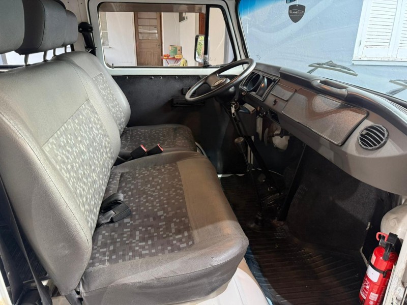 KOMBI 1.4 MI STD 8V FLEX 3P MANUAL - 2014 - FARROUPILHA