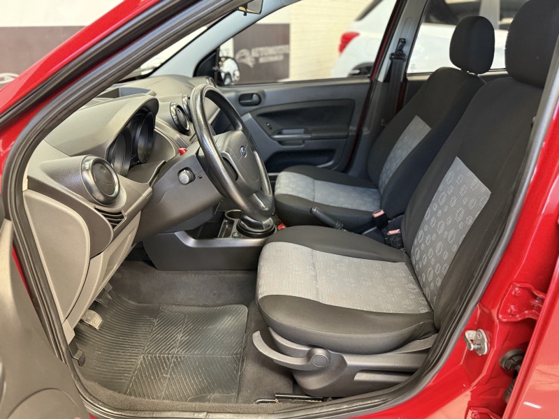 FIESTA 1.0 MPI CLASS HATCH 8V FLEX 4P MANUAL - 2013 - CAXIAS DO SUL