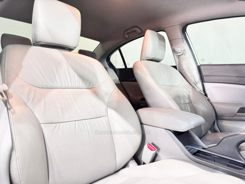CIVIC 2.0 LXR 16V FLEX 4P AUTOMÁTICO - 2014 - ESTâNCIA VELHA