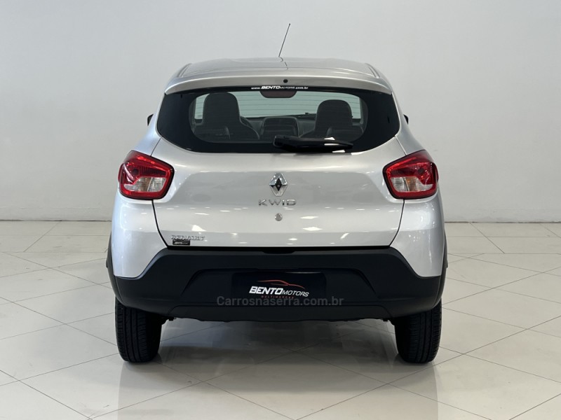 KWID 1.0 12V SCE FLEX INTENSE MANUAL - 2019 - BENTO GONçALVES