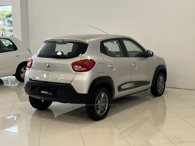 KWID 1.0 12V SCE FLEX INTENSE MANUAL - 2019 - BENTO GONçALVES