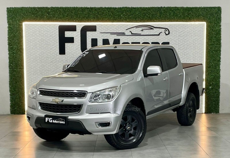 S10 2.4 LT 4X2 CD 8V FLEX 4P MANUAL - 2014 - NOVO HAMBURGO