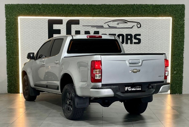 S10 2.4 LT 4X2 CD 8V FLEX 4P MANUAL - 2014 - NOVO HAMBURGO