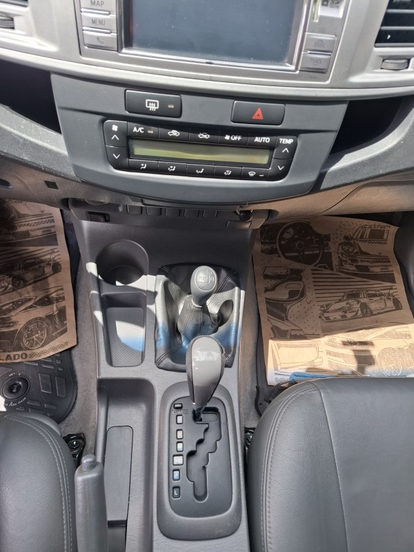 HILUX 2.7 SRV 4X4 CD 16V FLEX 4P AUTOMÁTICO - 2013 - FARROUPILHA