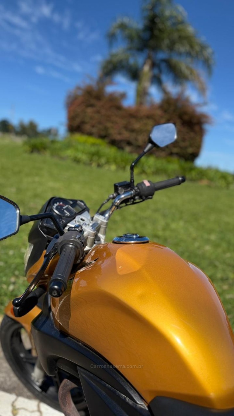 CB 300R ABS - 2010 - CAXIAS DO SUL