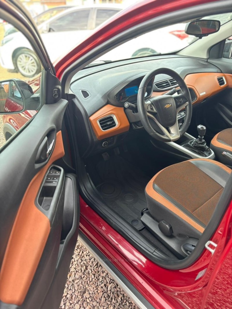 ONIX 1.4 MPFI ACTIV 8V FLEX 4P MANUAL - 2018 - LAJEADO