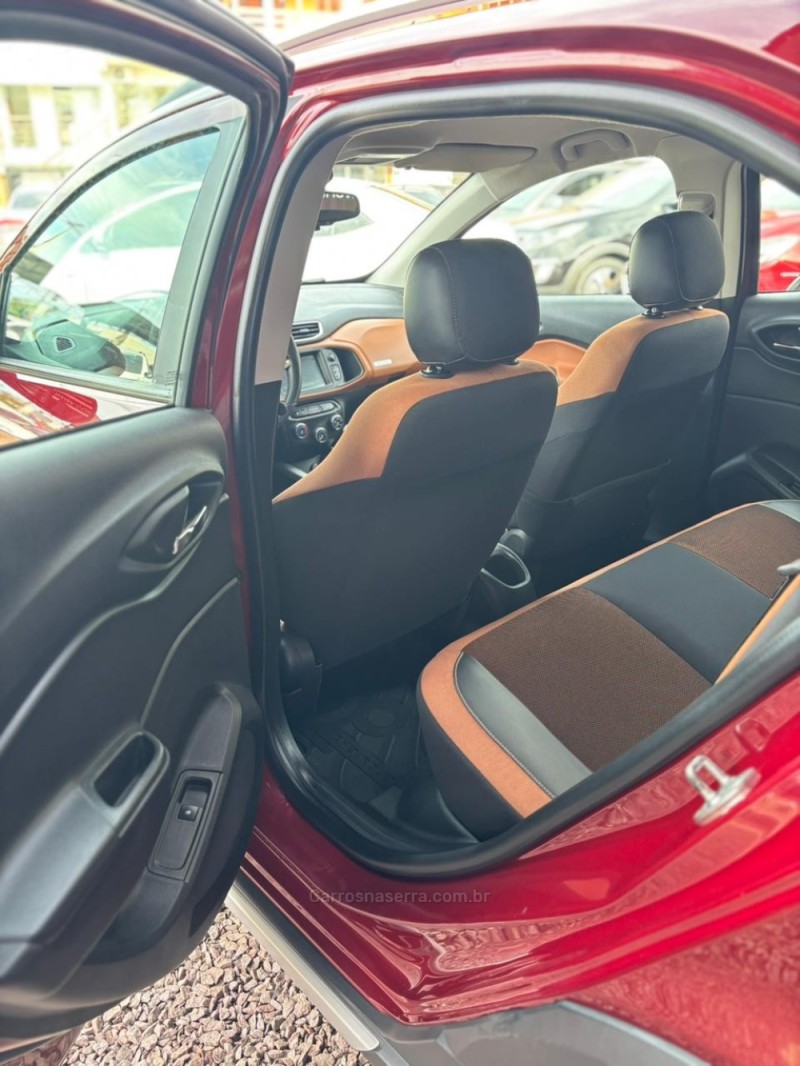 ONIX 1.4 MPFI ACTIV 8V FLEX 4P MANUAL - 2018 - LAJEADO