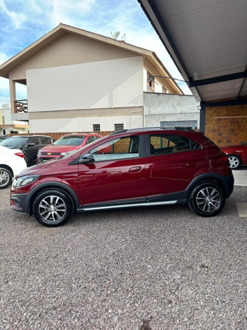 ONIX 1.4 MPFI ACTIV 8V FLEX 4P MANUAL - 2018 - LAJEADO