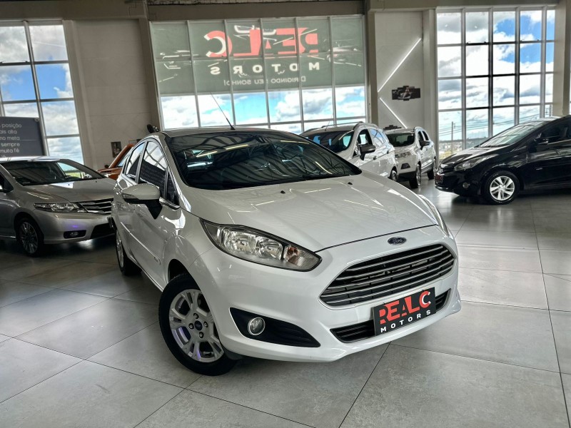 FIESTA 1.6 SE HATCH 16V FLEX 4P AUTOMÁTICO - 2015 - CAXIAS DO SUL