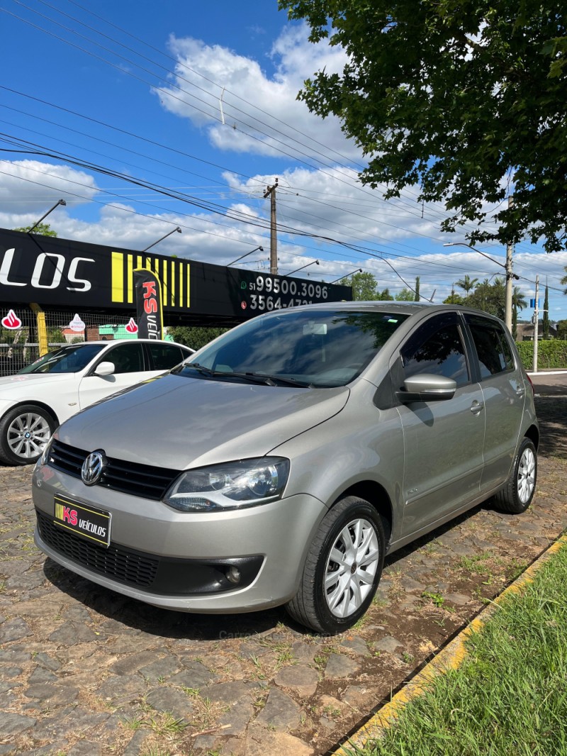 FOX 1.0 MI TREND 8V FLEX 4P MANUAL - 2014 - DOIS IRMãOS