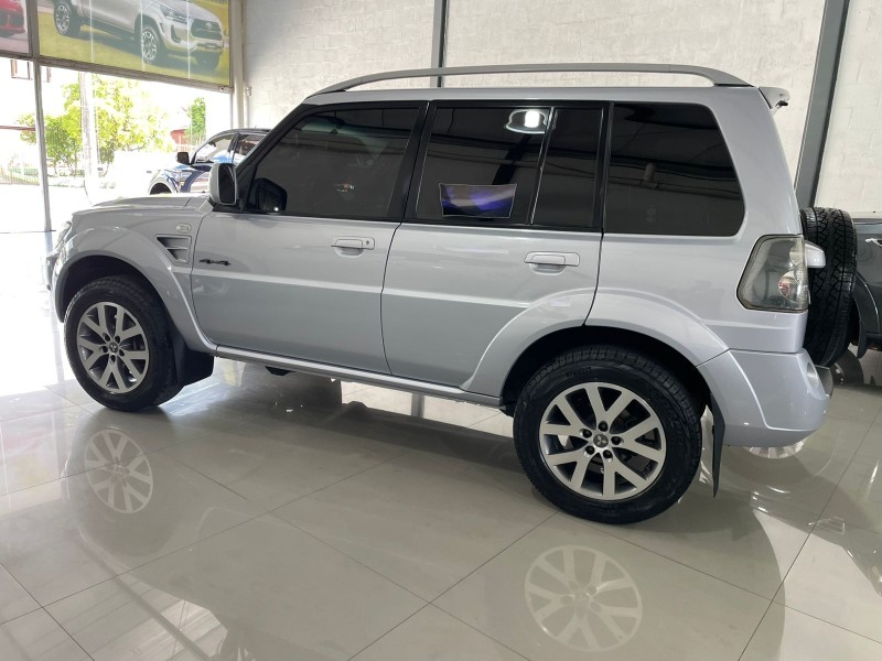 PAJERO TR4 2.0 4X4 16V 140CV FLEX 4P AUTOMÁTICO - 2014 - CAXIAS DO SUL