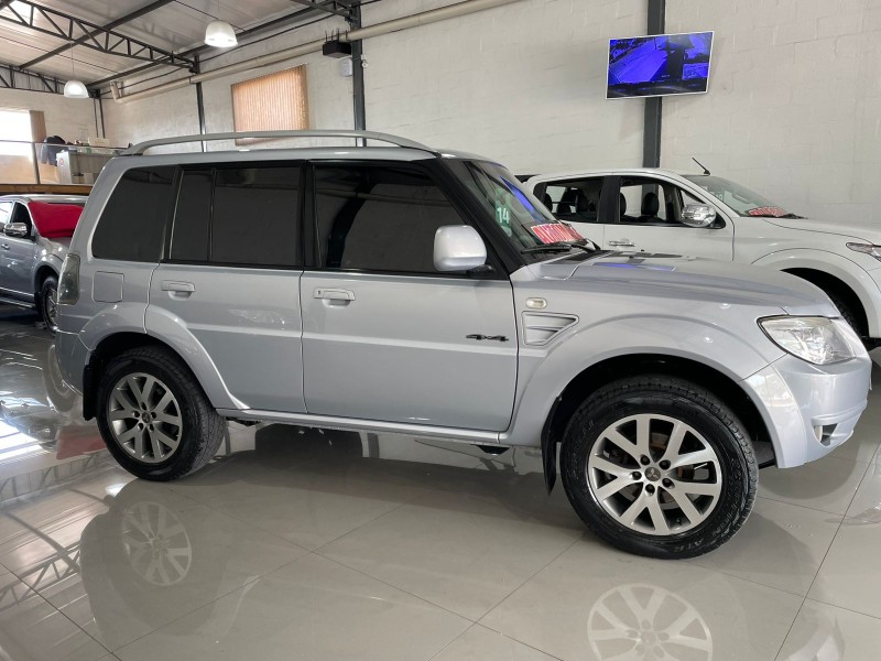 PAJERO TR4 2.0 4X4 16V 140CV FLEX 4P AUTOMÁTICO - 2014 - CAXIAS DO SUL