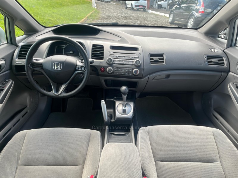 CIVIC 1.8 LXS 16V FLEX 4P AUTOMÁTICO - 2010 - DOIS IRMãOS
