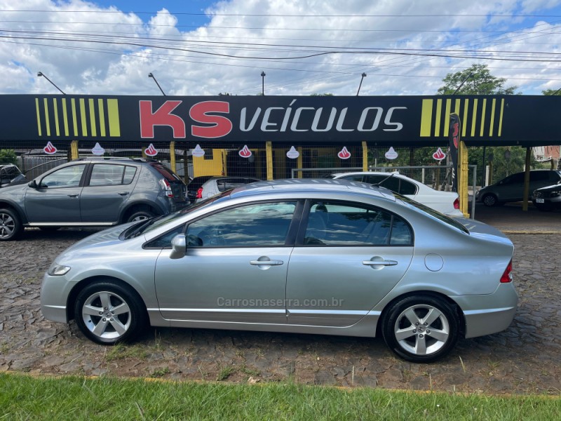 CIVIC 1.8 LXS 16V FLEX 4P AUTOMÁTICO - 2010 - DOIS IRMãOS