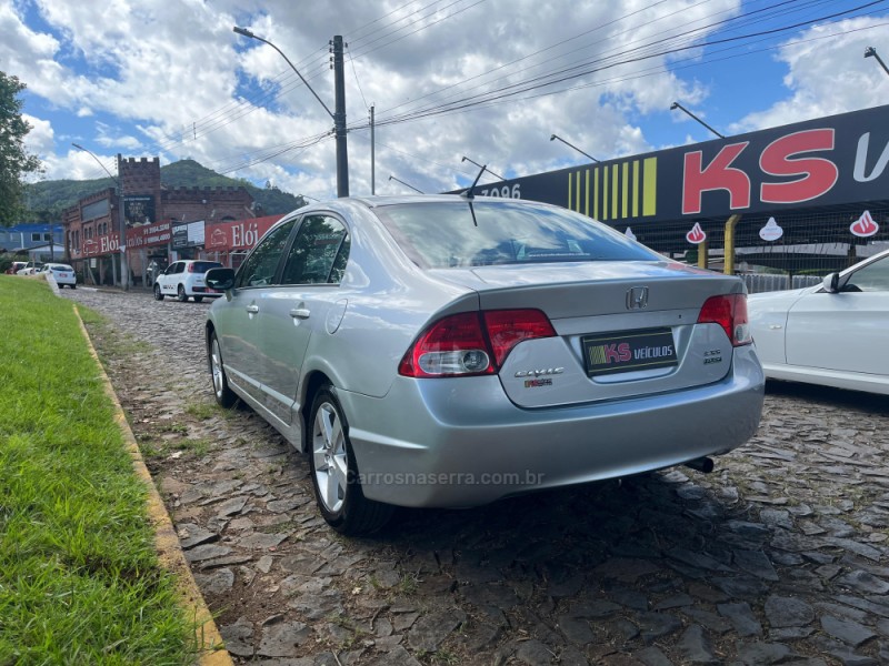 CIVIC 1.8 LXS 16V FLEX 4P AUTOMÁTICO - 2010 - DOIS IRMãOS