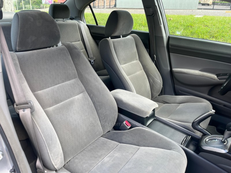 CIVIC 1.8 LXS 16V FLEX 4P AUTOMÁTICO - 2010 - DOIS IRMãOS